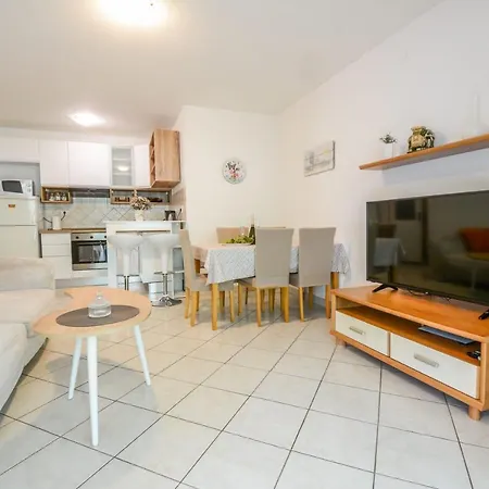 安娜苏公寓 * 扎达尔